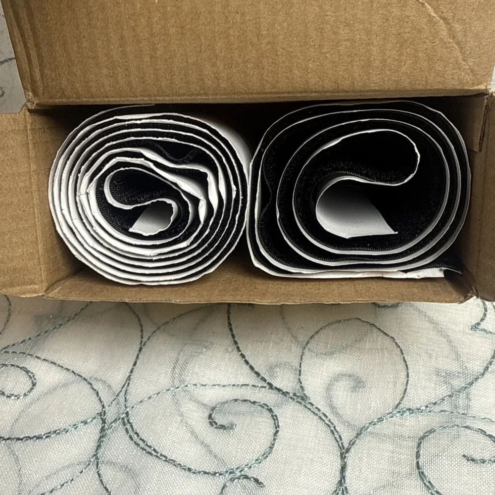 Hongxin Lattice Hook and‎ Loop Strips Self Adhesive Fastener Tape 70% Nylon